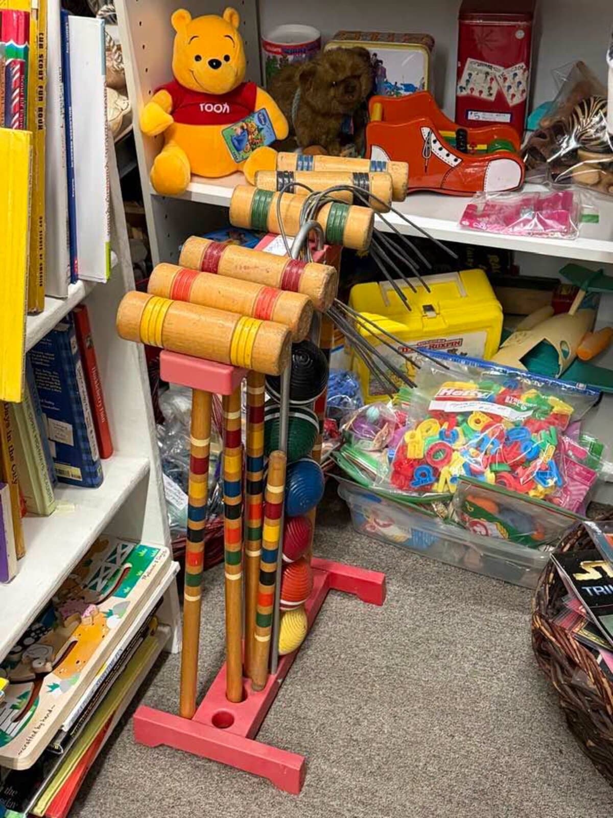 Vintage toys & children's books