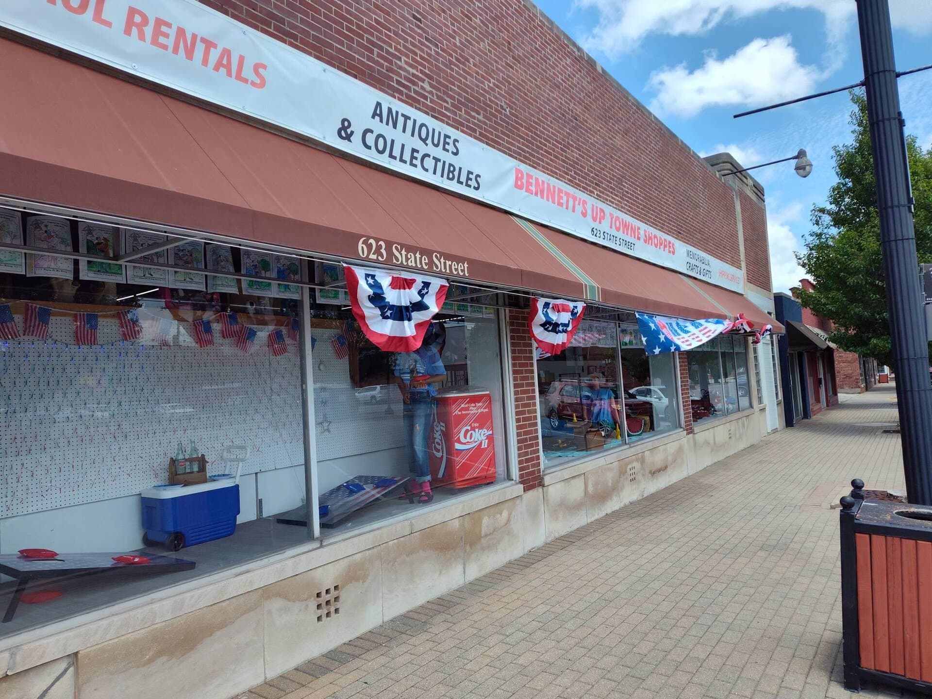 Bennett's Uptowne Shoppes storefront on State Street, La Porte, Indiana